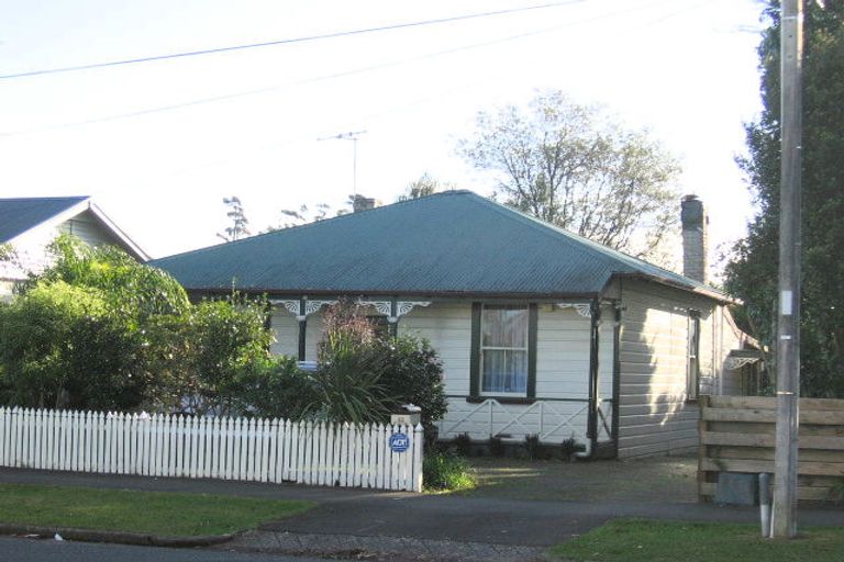 Photo of property in 42 Abbotsford Street, Whitiora, Hamilton, 3200
