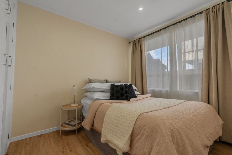 Photo of property in 1/27 Oxley Avenue, St Albans, Christchurch, 8014