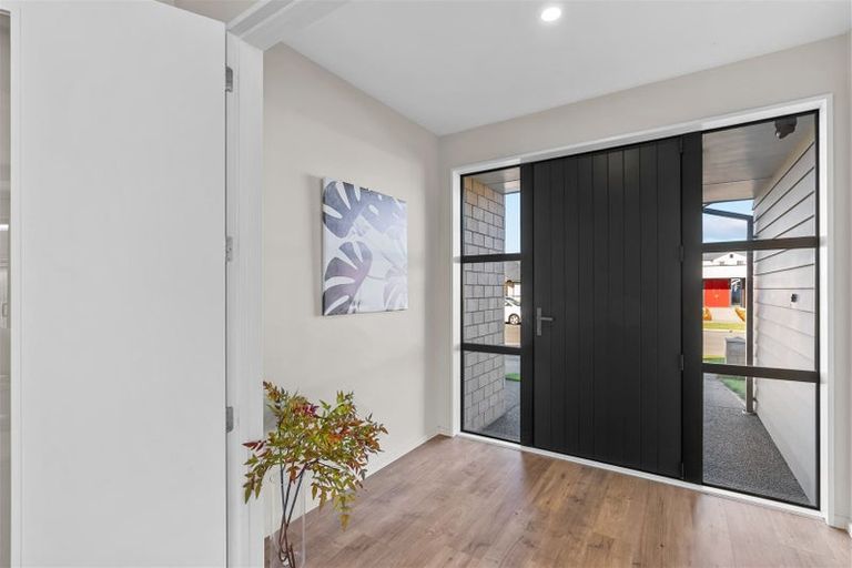 Photo of property in 33 Platinum Drive, Wigram, Christchurch, 8025