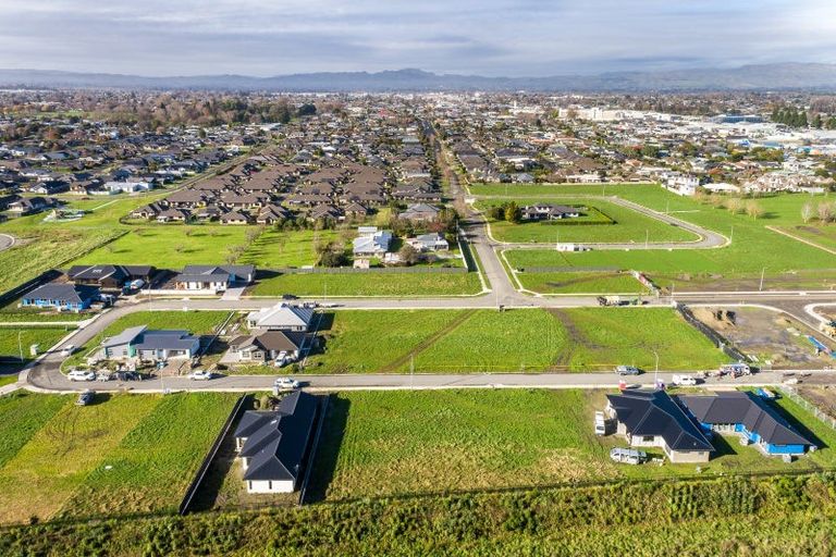 Photo of property in 21 Arihi Crescent, Frimley, 4120