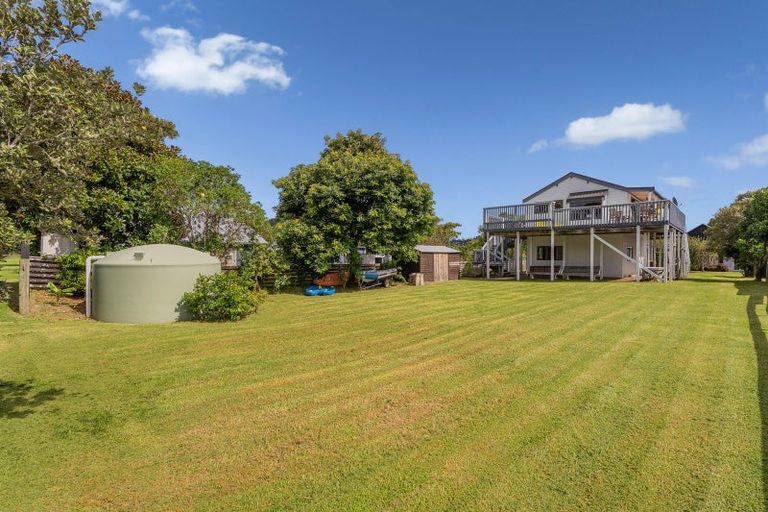 Photo of property in 85 Oyster Drive, Cooks Beach, Whitianga, 3591