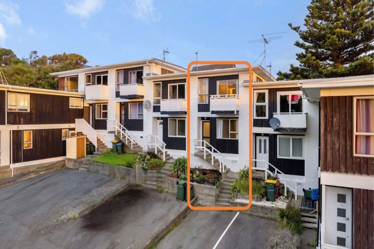 Photo of property in 4/12 Thornley Street, Titahi Bay, Porirua, 5022