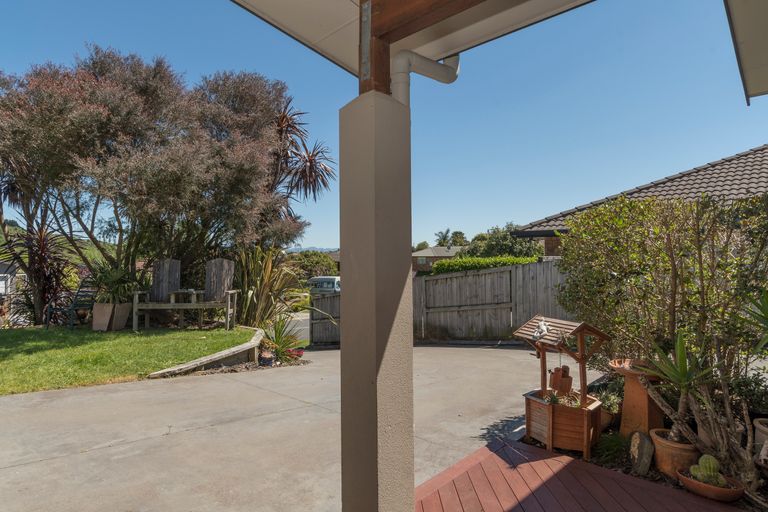 Photo of property in 3 Lark Place, Welcome Bay, Tauranga, 3112