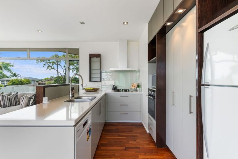 Photo of property in 80 Bleakhouse Road, Howick, Auckland, 2014