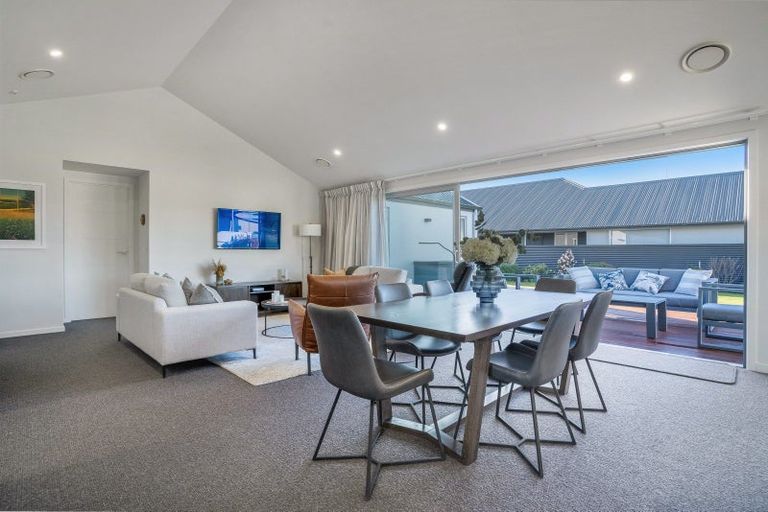 Photo of property in 60 Welsh Road, Winton, 9720