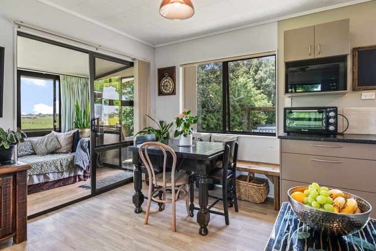 Photo of property in 30 Seagrove Road, Waiau Pa, Pukekohe, 2679