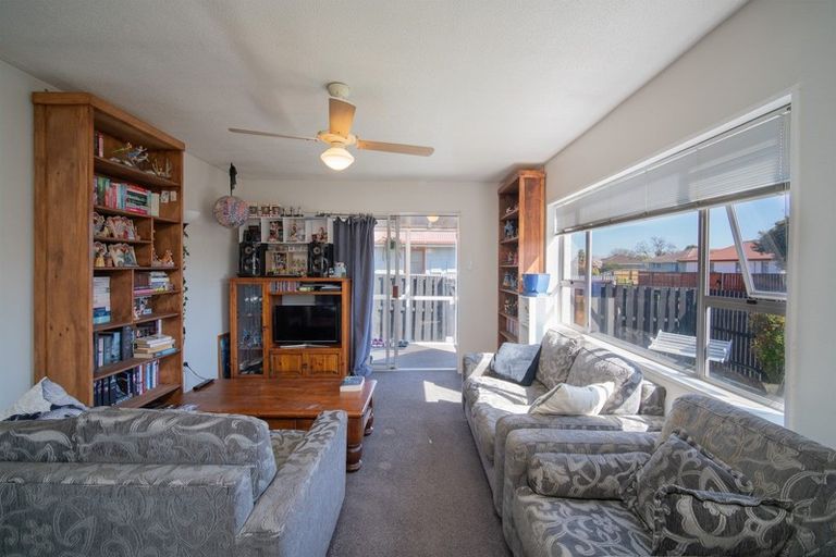 Photo of property in 2/14 Kawau Crescent, Bromley, Christchurch, 8062