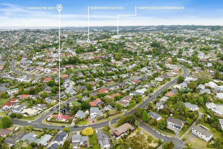 Photo of property in 103 Stapleford Crescent, Browns Bay, Auckland, 0630