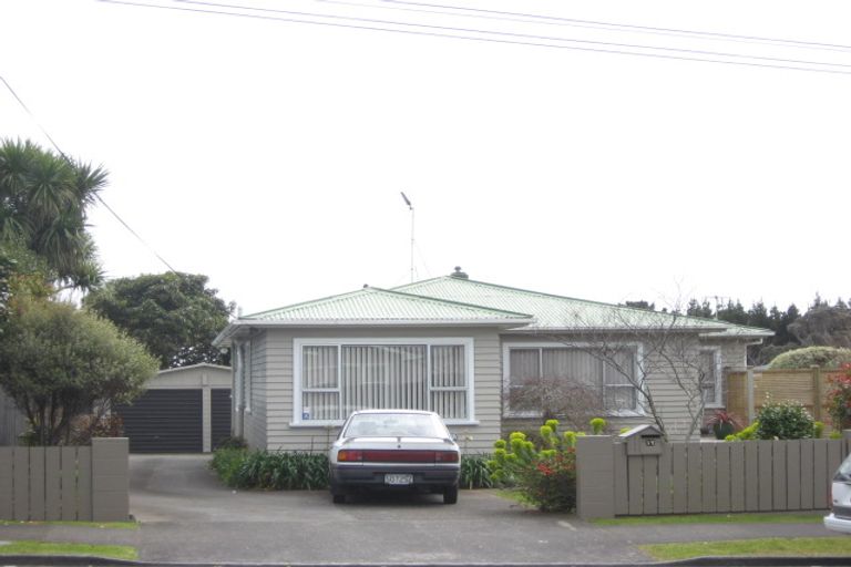 Photo of property in 17 Hori Street, Vogeltown, New Plymouth, 4310