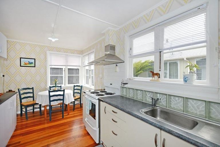 Photo of property in 7 Langford Street, Naenae, Lower Hutt, 5011