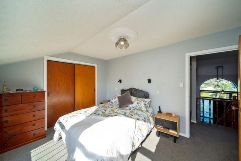 Photo of property in 10 Messenger Terrace, Oakura, 4314