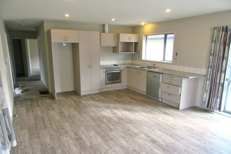 Photo of property in 96a Main South Road, Sockburn, Christchurch, 8042