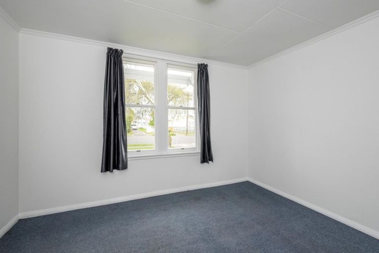 Photo of property in 12 Stuckey Street, Levin, 5510