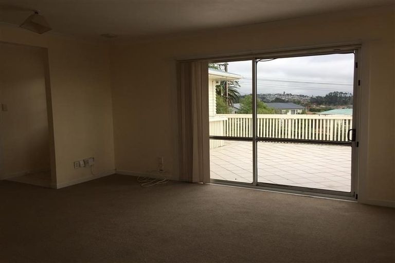 Photo of property in 9 Statesman Street, Henderson, Auckland, 0612