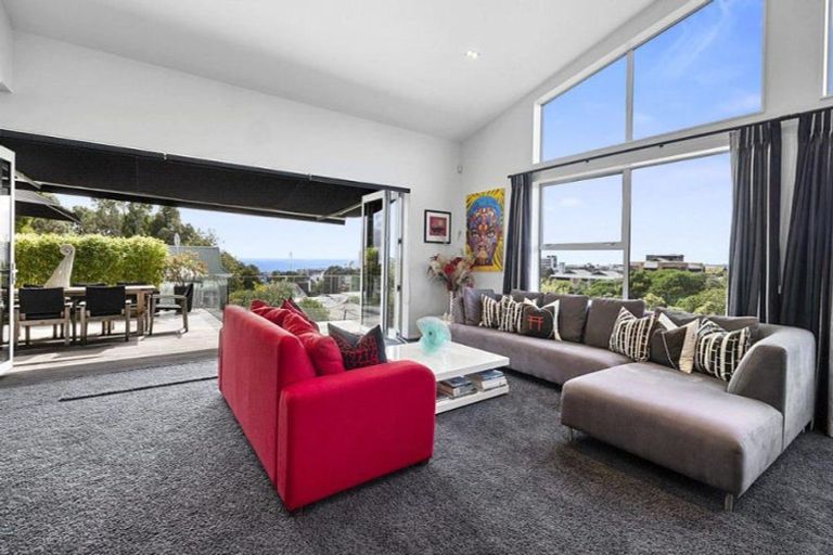 Photo of property in 86 Brougham Street, New Plymouth, 4310