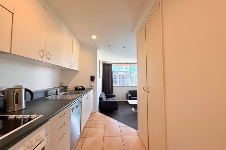 Photo of property in Terrace Garden Apartments, 10f/120 The Terrace, Wellington Central, Wellington, 6011