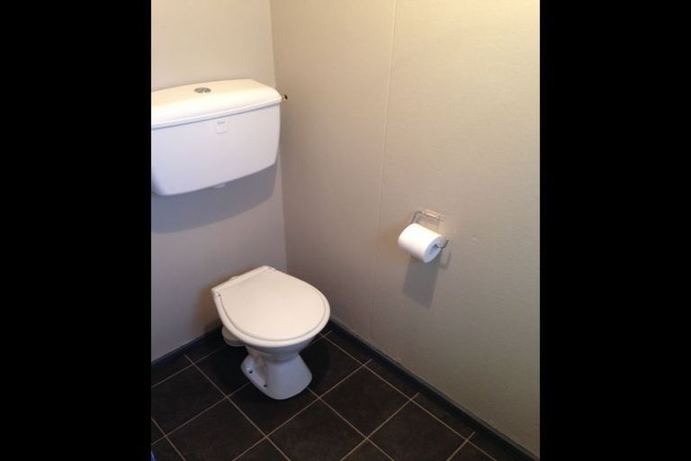 Photo of property in 255 Oxford Street, South Dunedin, Dunedin, 9012