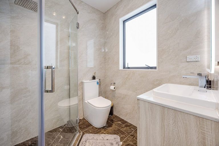 Photo of property in 12 Millfield Lane, Papakura, 2110