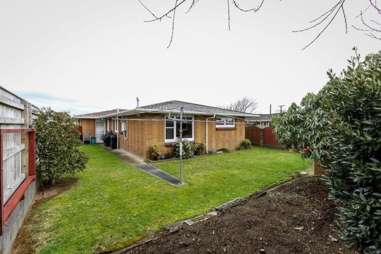 Photo of property in 25 Manu Crescent, Upper Vogeltown, New Plymouth, 4310