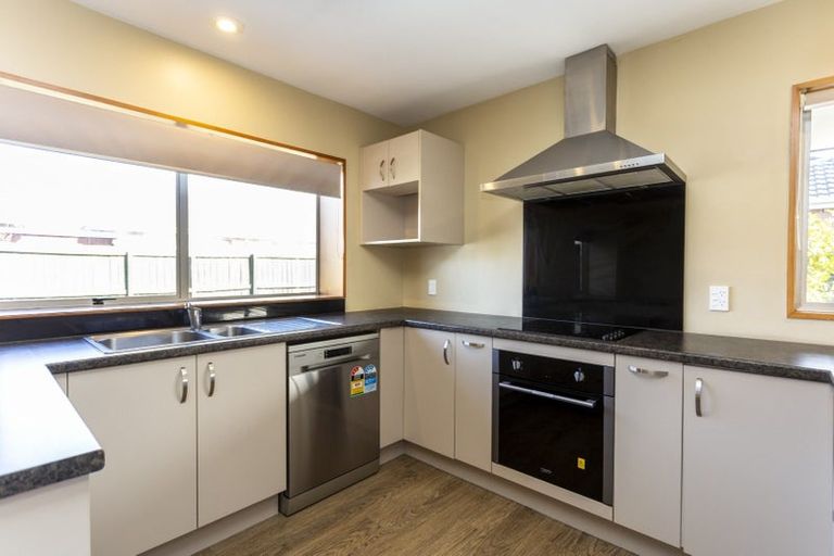 Photo of property in 1/80 Middlepark Road, Sockburn, Christchurch, 8042