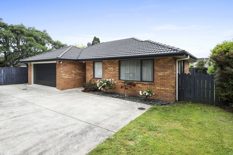 Photo of property in 28a Willis Road, Papakura, 2110
