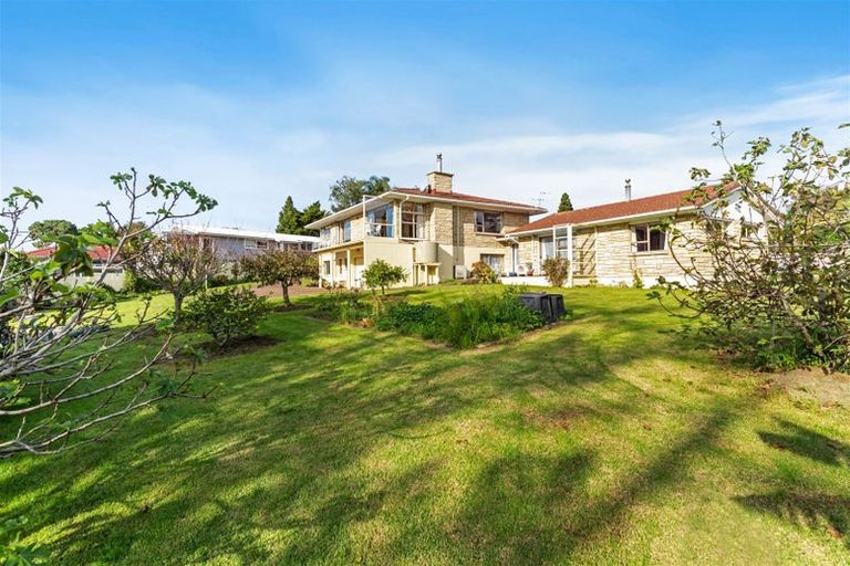 Photo of property in 84/82 Paragon Avenue, Beach Haven, Auckland, 0626