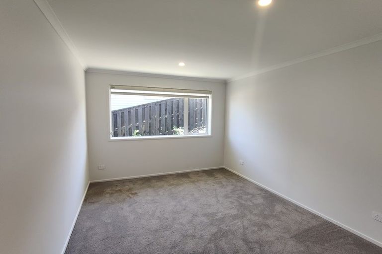 Photo of property in 17 Stockyard Crescent, Pukekohe, 2120