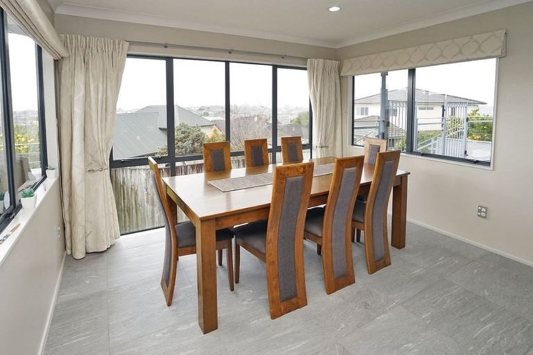 Photo of property in 7 Southworth Place, Grandview Heights, Hamilton, 3200