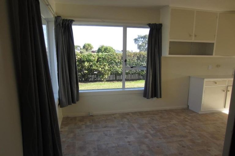 Photo of property in 15 Waitohi Street, Hornby, Christchurch, 8042