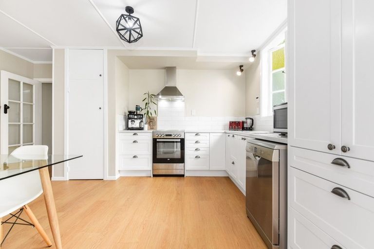 Photo of property in 10 Kitchener Street, Claudelands, Hamilton, 3214