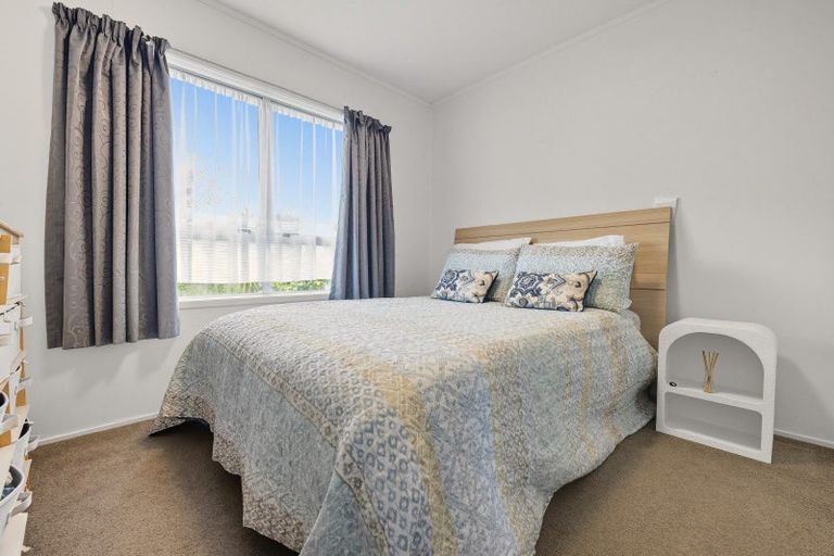 Photo of property in 1/1216 Papamoa Beach Road, Papamoa Beach, Papamoa, 3118