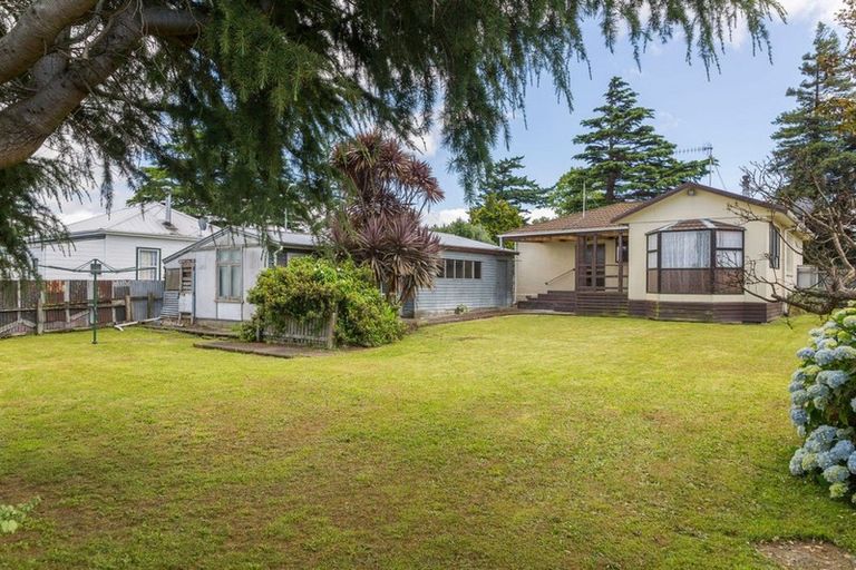 Photo of property in 6 Stanley Street, Dannevirke, 4930