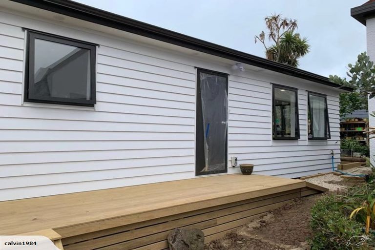 Photo of property in 127 Botany Road, Botany Downs, Auckland, 2010