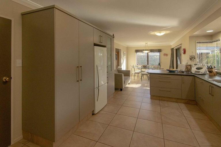 Photo of property in 18 Bishops Close, Greenmeadows, Napier, 4112