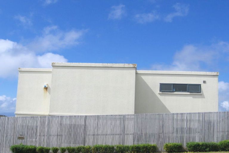 Photo of property in 59 Ashton Fitchett Drive, Brooklyn, Wellington, 6021