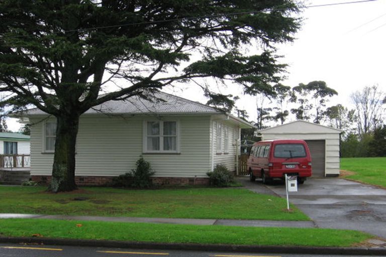 Photo of property in 29 Tiraumea Drive, Pakuranga, Auckland, 2010