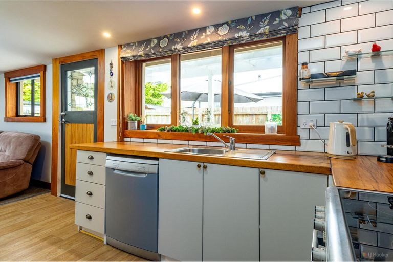 Photo of property in 5 South Terrace Road, Geraldine, 7930