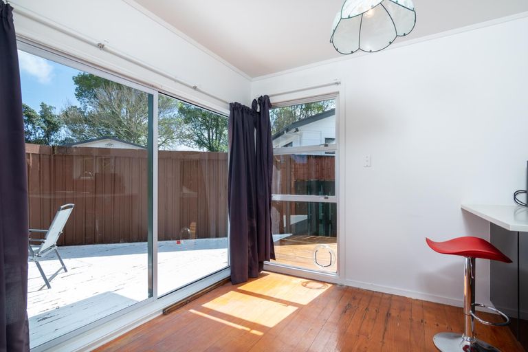 Photo of property in 86 Universal Drive, Henderson, Auckland, 0610