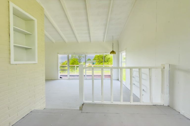 Photo of property in 305 Don Buck Road, Massey, Auckland, 0614