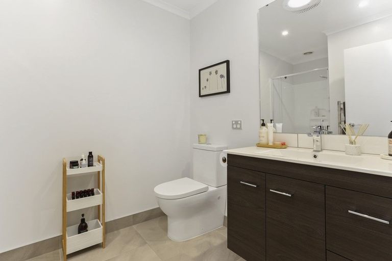 Photo of property in 81e Hobsonville Point Road, Hobsonville, Auckland, 0616