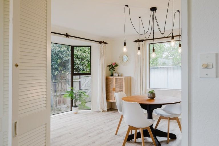 Photo of property in 43 Pencarrow Street, Highbury, Palmerston North, 4412