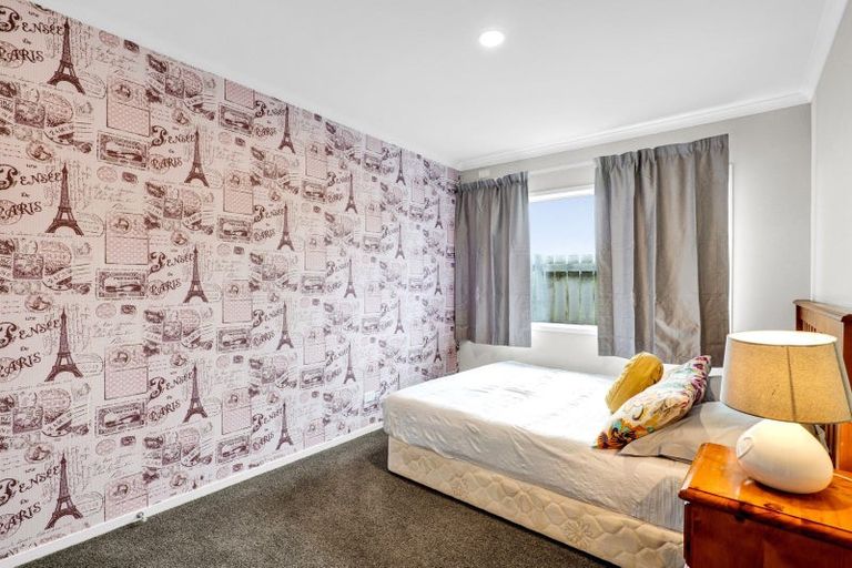 Photo of property in 16 Ryder Drive, Waiwhakaiho, New Plymouth, 4312