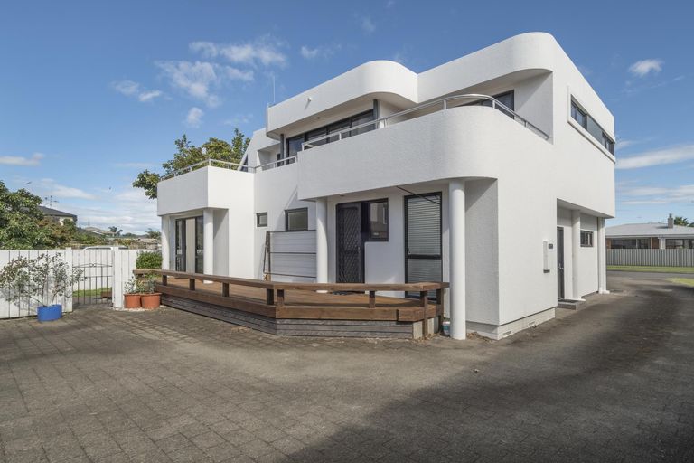 Photo of property in 9 Kulim Avenue, Otumoetai, Tauranga, 3110