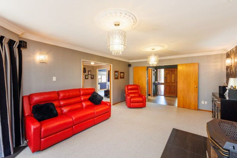 Photo of property in 96 John F Kennedy Drive, Milson, Palmerston North, 4414