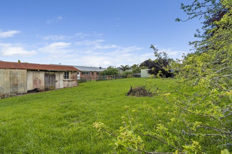 Photo of property in 16 Moir Street, Eltham, 4322