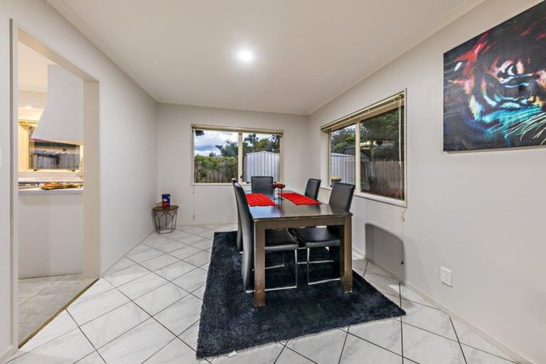 Photo of property in 31 Muirfield Street, Wattle Downs, Auckland, 2103