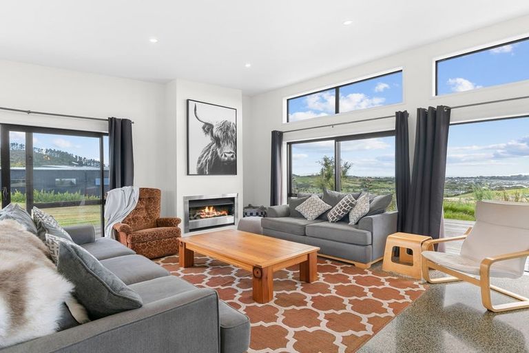 Photo of property in 121 Robert Hastie Drive, Mangawhai, 0573