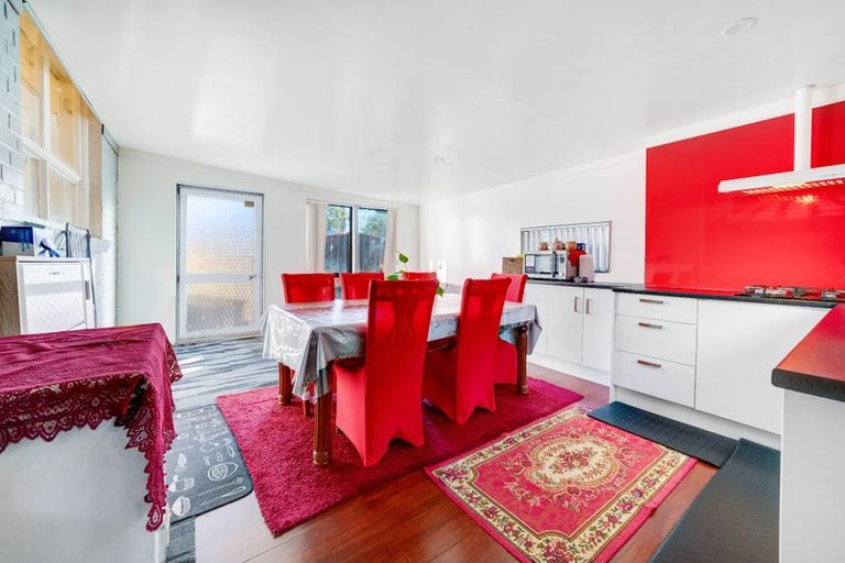 Photo of property in 17 Bernard Street, Papatoetoe, Auckland, 2025