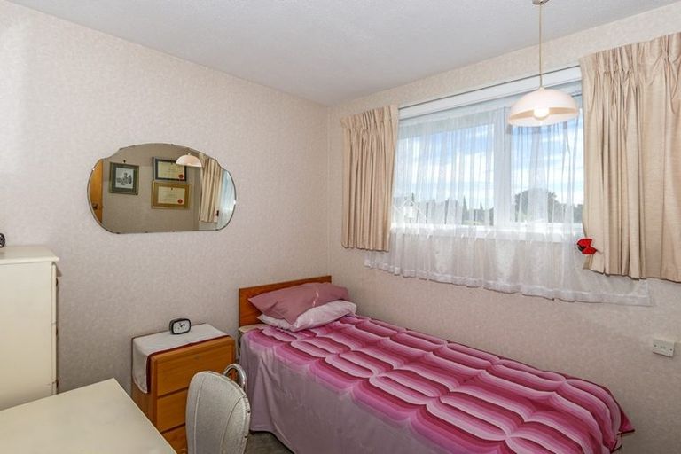 Photo of property in 18 Rutherglen Avenue, Ilam, Christchurch, 8041