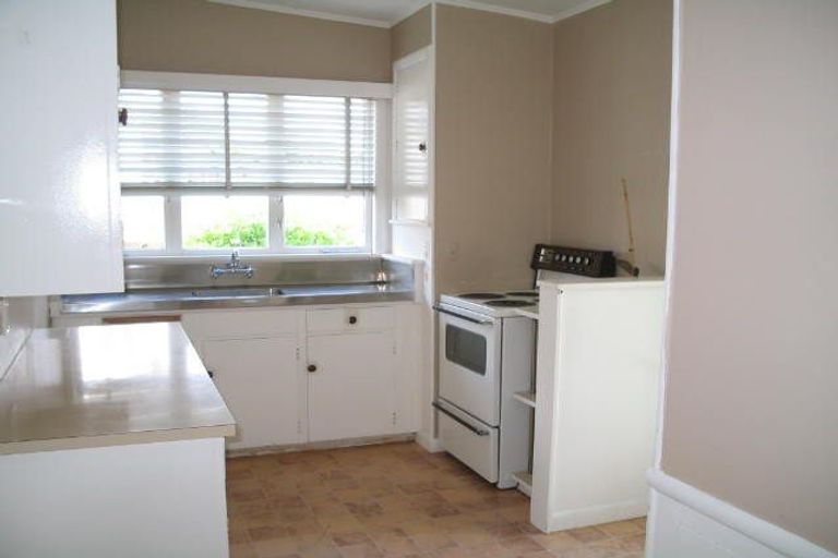 Photo of property in 163 St Heliers Road, Saint Heliers, Auckland, 1071